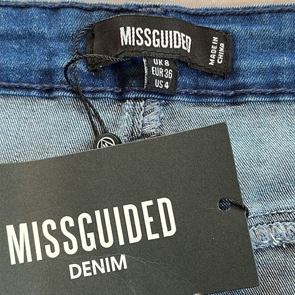 MISSGUIDED Super Stretched Denim Mini Skirt Stone Wash NWT - Picture 4 of 6